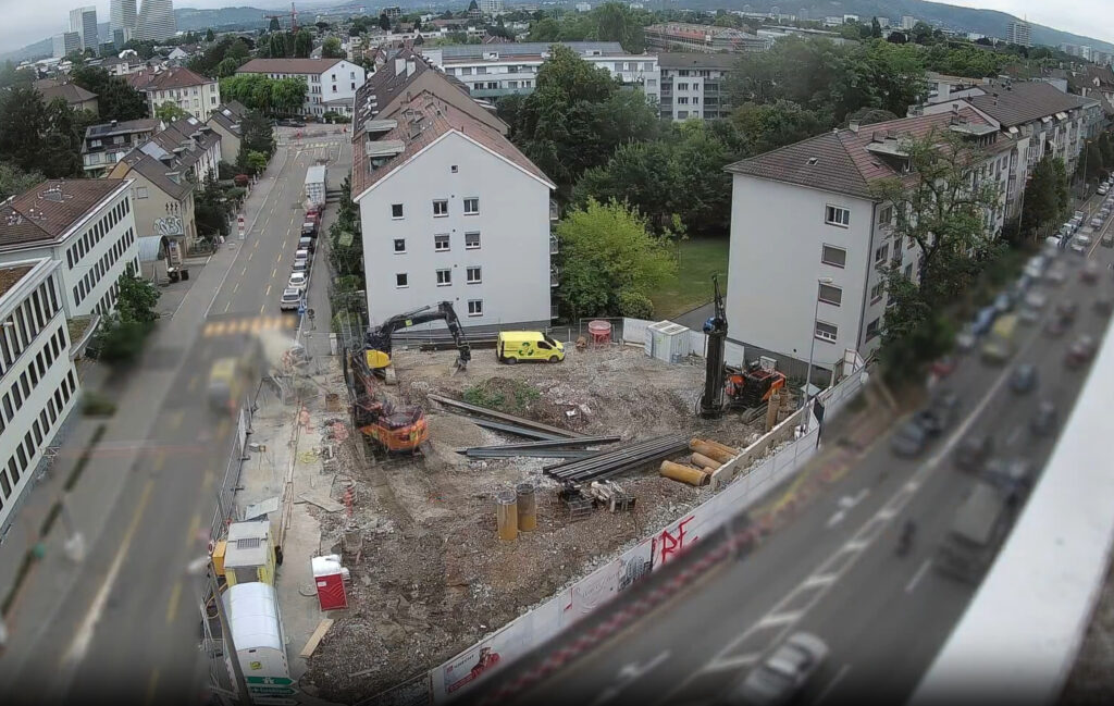 Übersicht der Baustelle während dem Baustopp